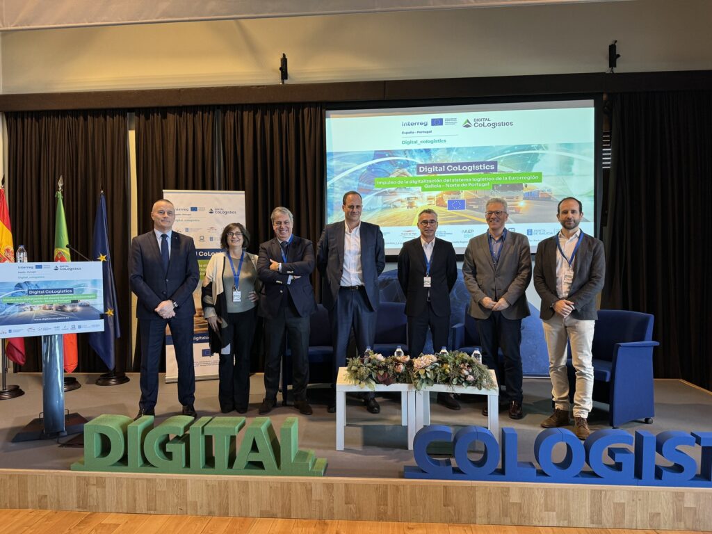 Foto Familia Digital Cologistics